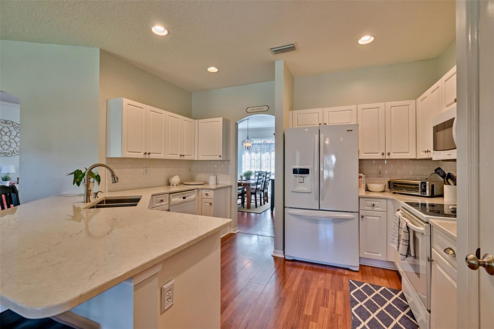 Image 14 of 36 For 6618 83rd Terrace