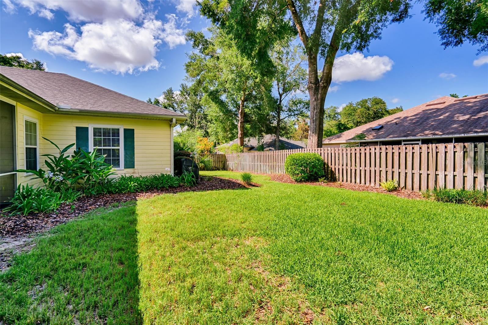 Image 31 of 36 For 6618 83rd Terrace