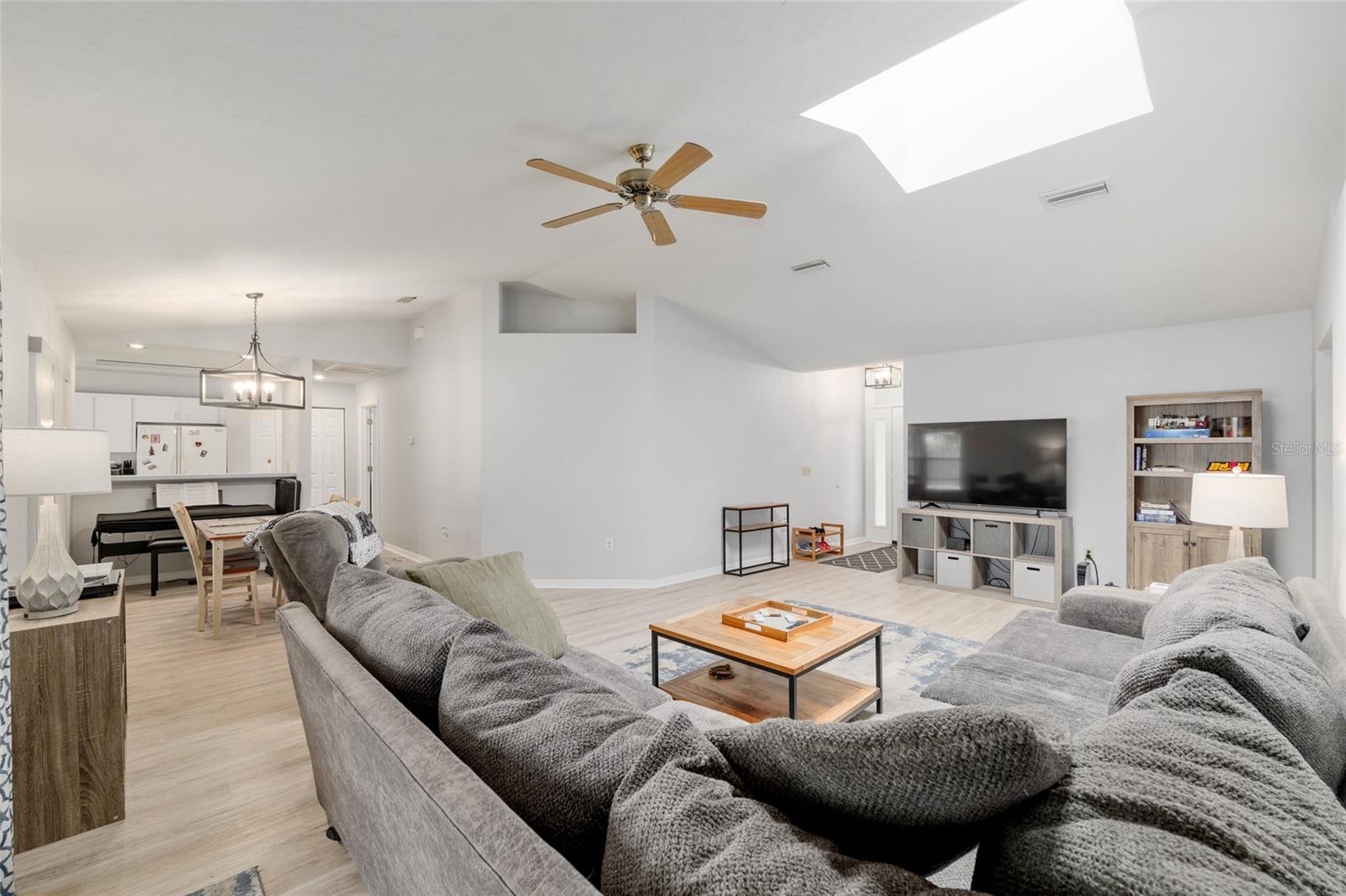 Image 14 of 72 For 5030 23rd Drive