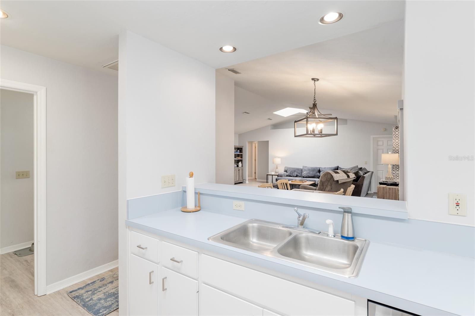 Image 21 of 72 For 5030 23rd Drive