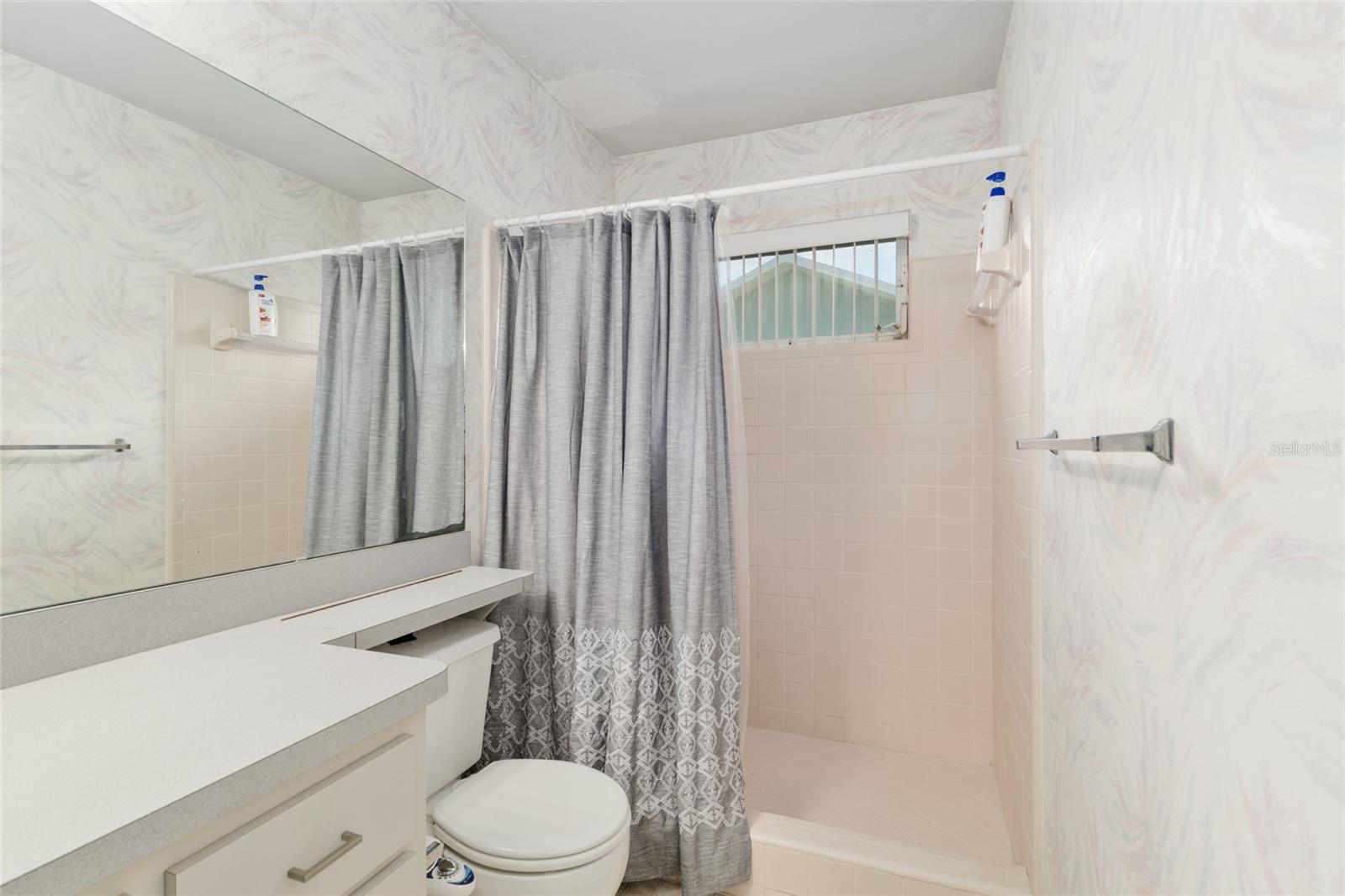 Image 32 of 72 For 5030 23rd Drive