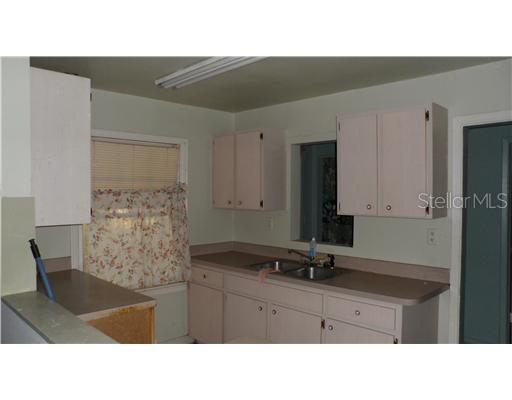 Image 4 of 72 For 5030 23rd Drive