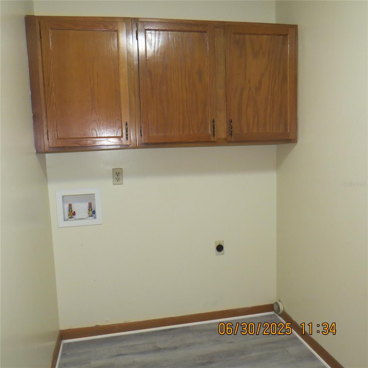 Image 26 of 44 For 10119 39th Place