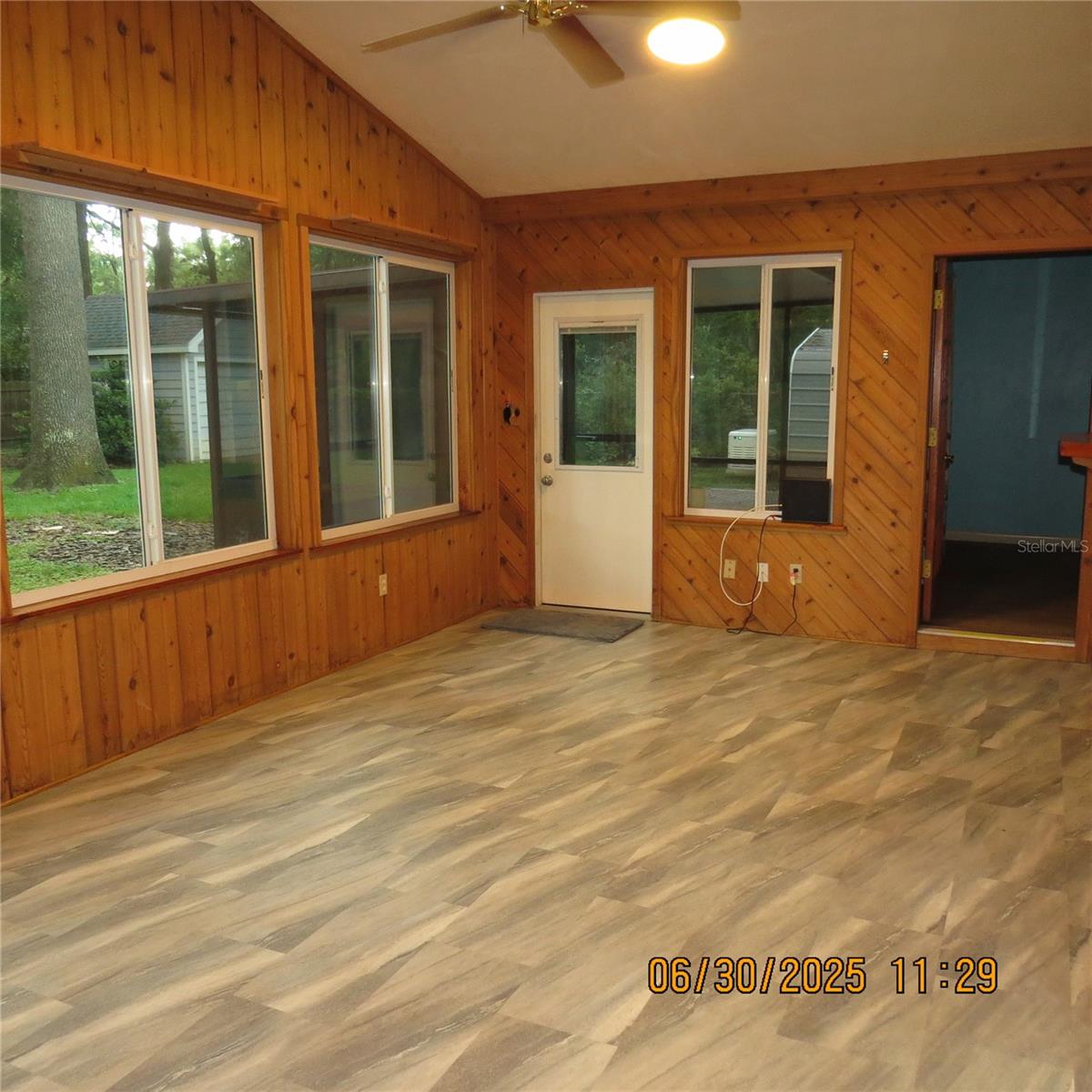 Image 9 of 44 For 10119 39th Place