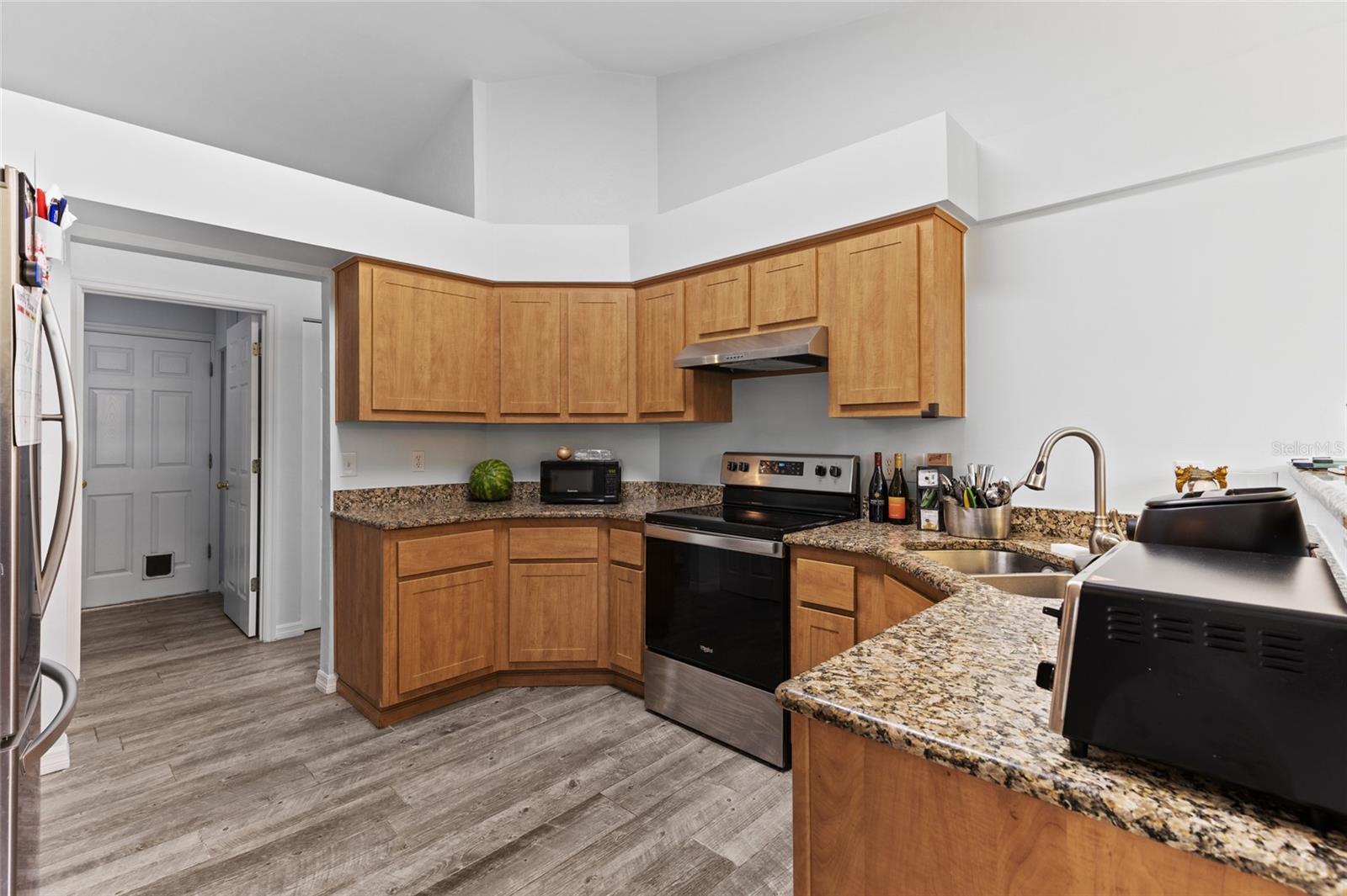 Image 11 of 28 For 3921 62nd Avenue