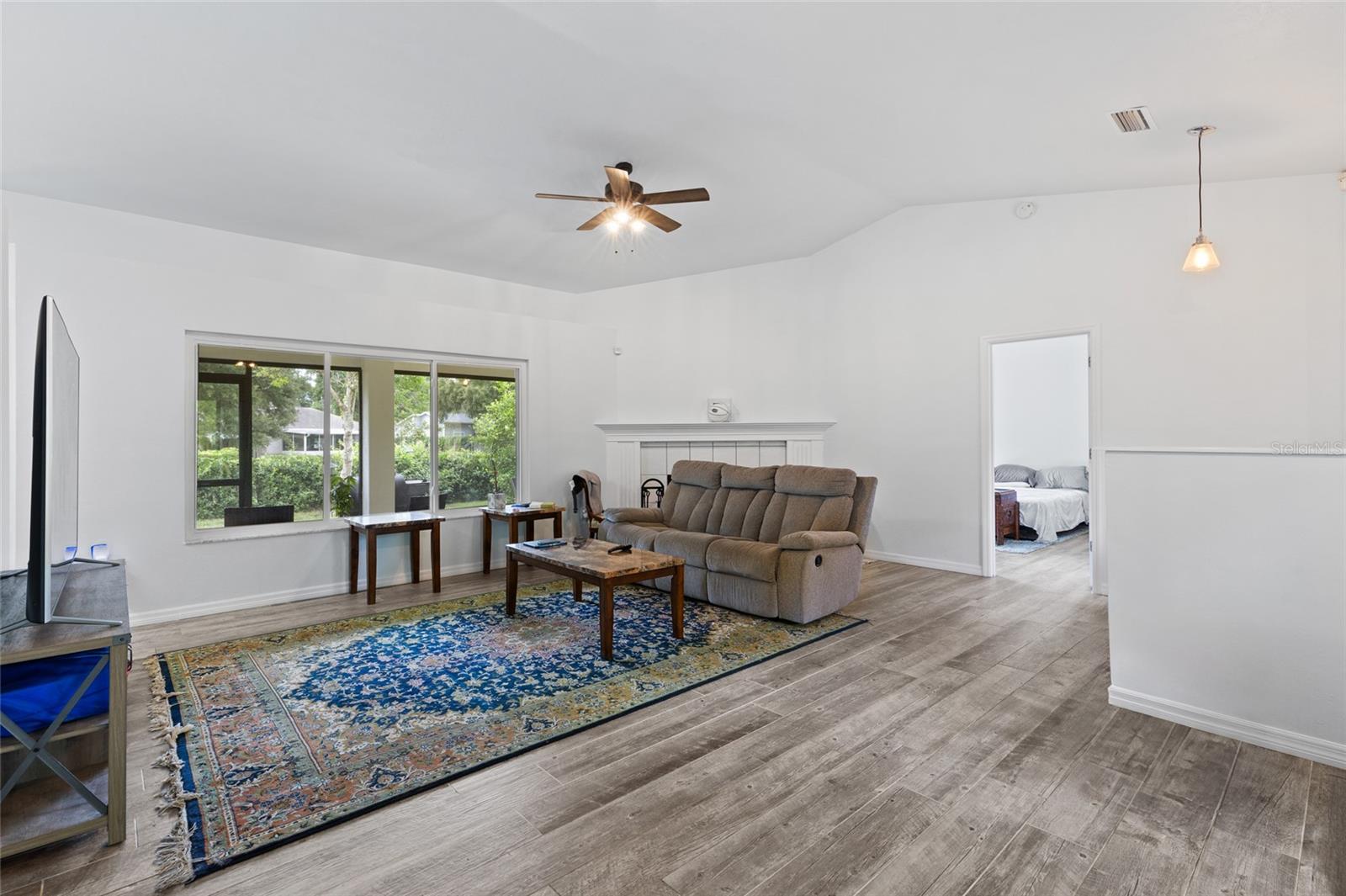 Image 7 of 28 For 3921 62nd Avenue