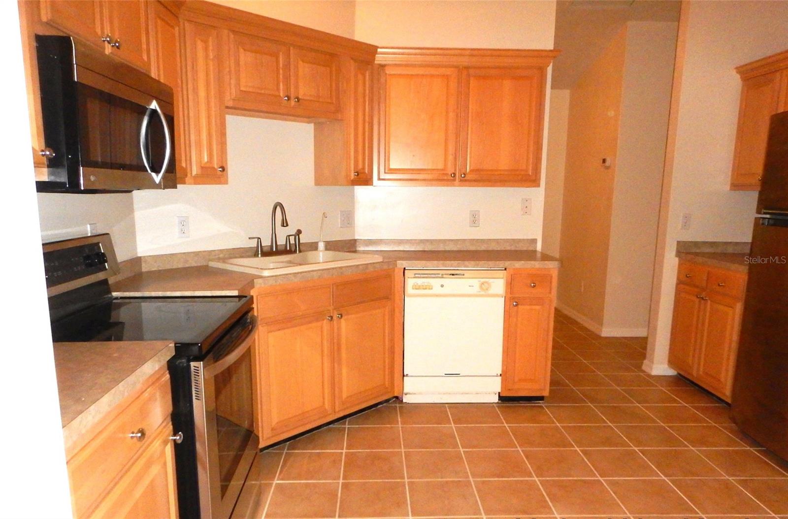 Image 4 of 22 For 4981 17th Terrace
