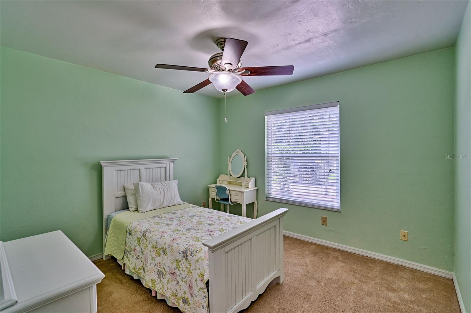 Image 16 of 26 For 6210 33rd Terrace
