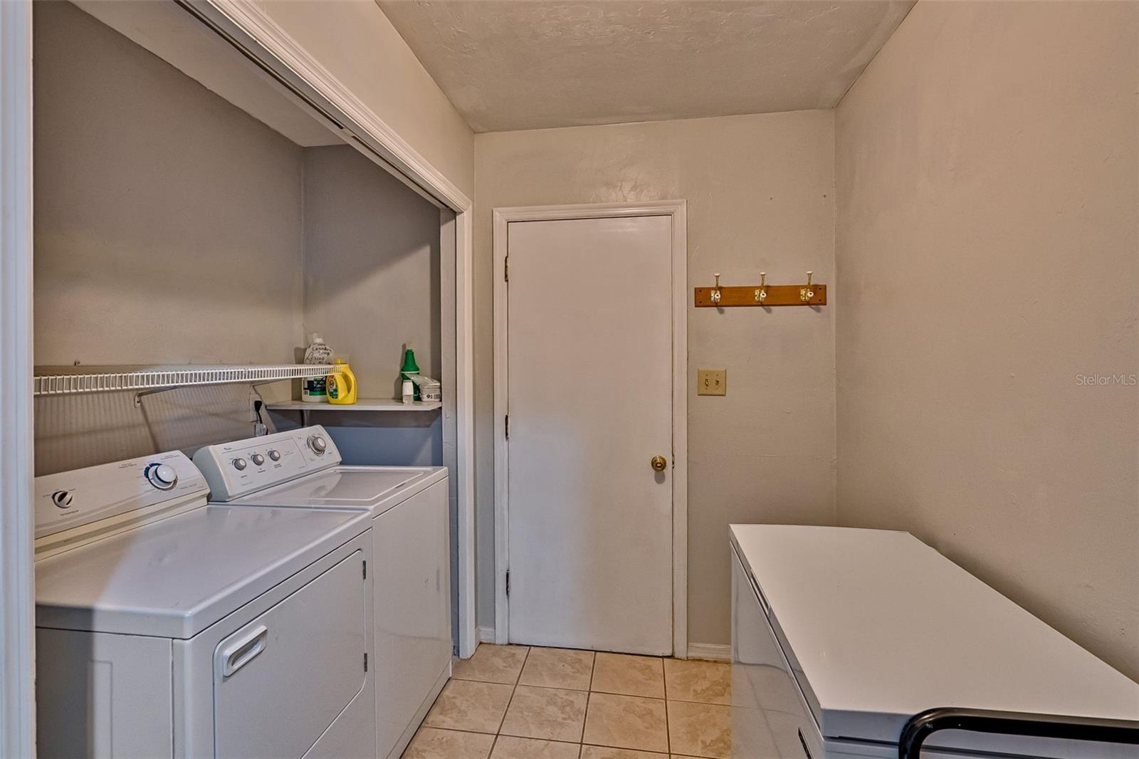 Image 18 of 26 For 6210 33rd Terrace