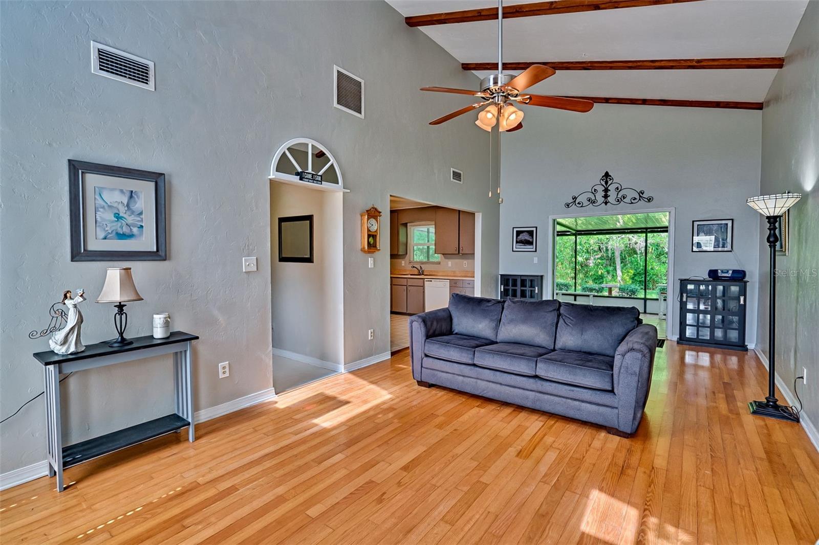 Image 4 of 26 For 6210 33rd Terrace