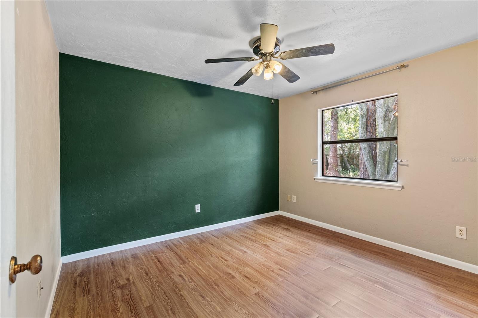 Image 12 of 23 For 2705 47th Place