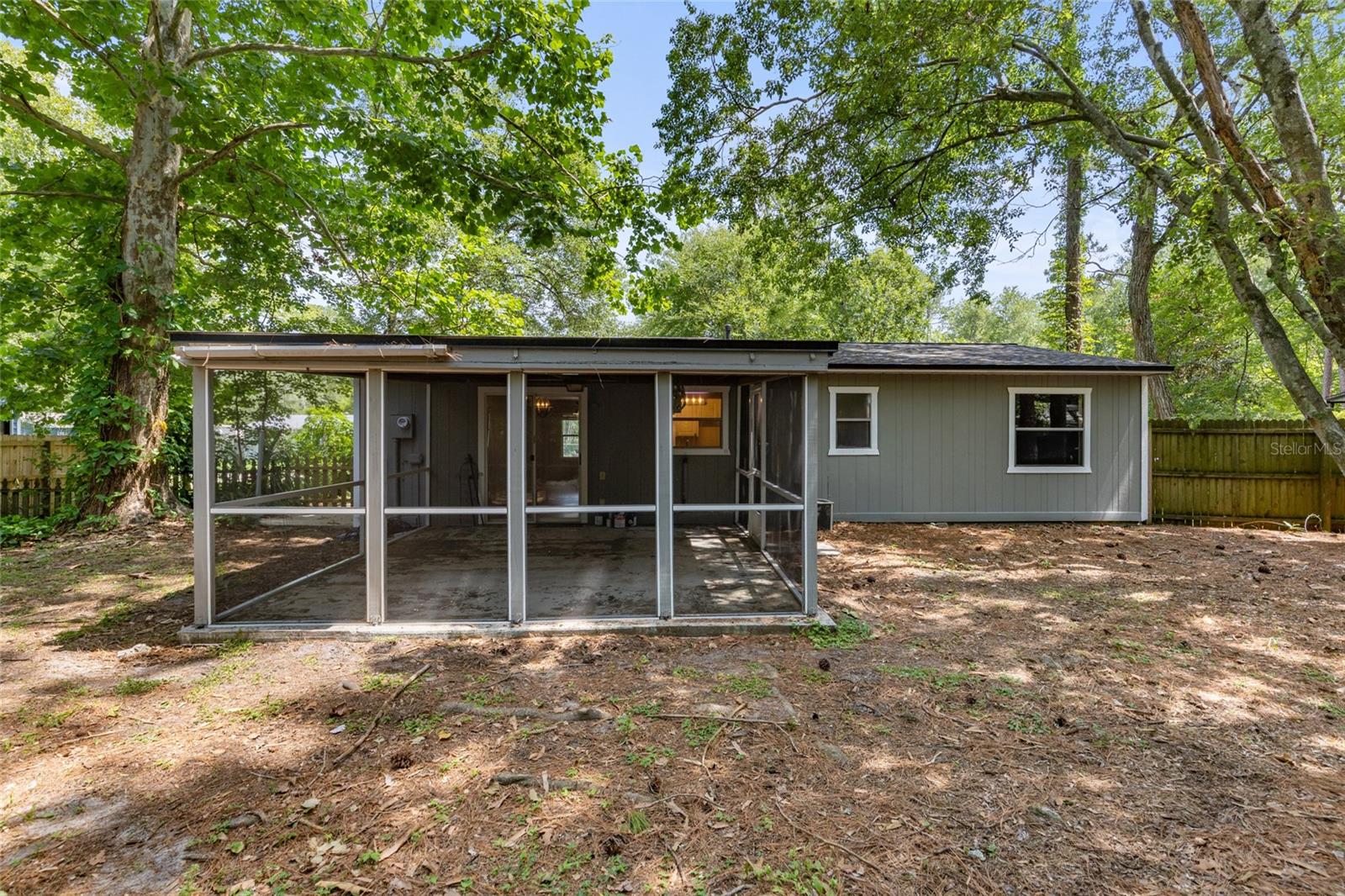 Image 21 of 23 For 2705 47th Place