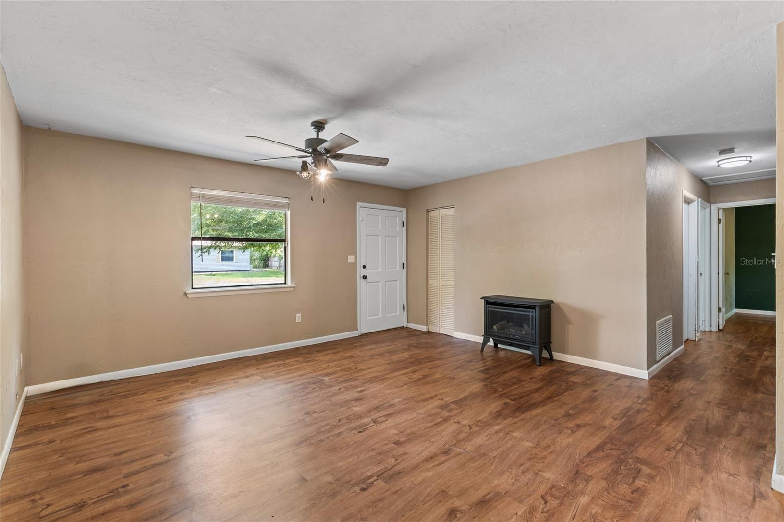 Image 6 of 23 For 2705 47th Place