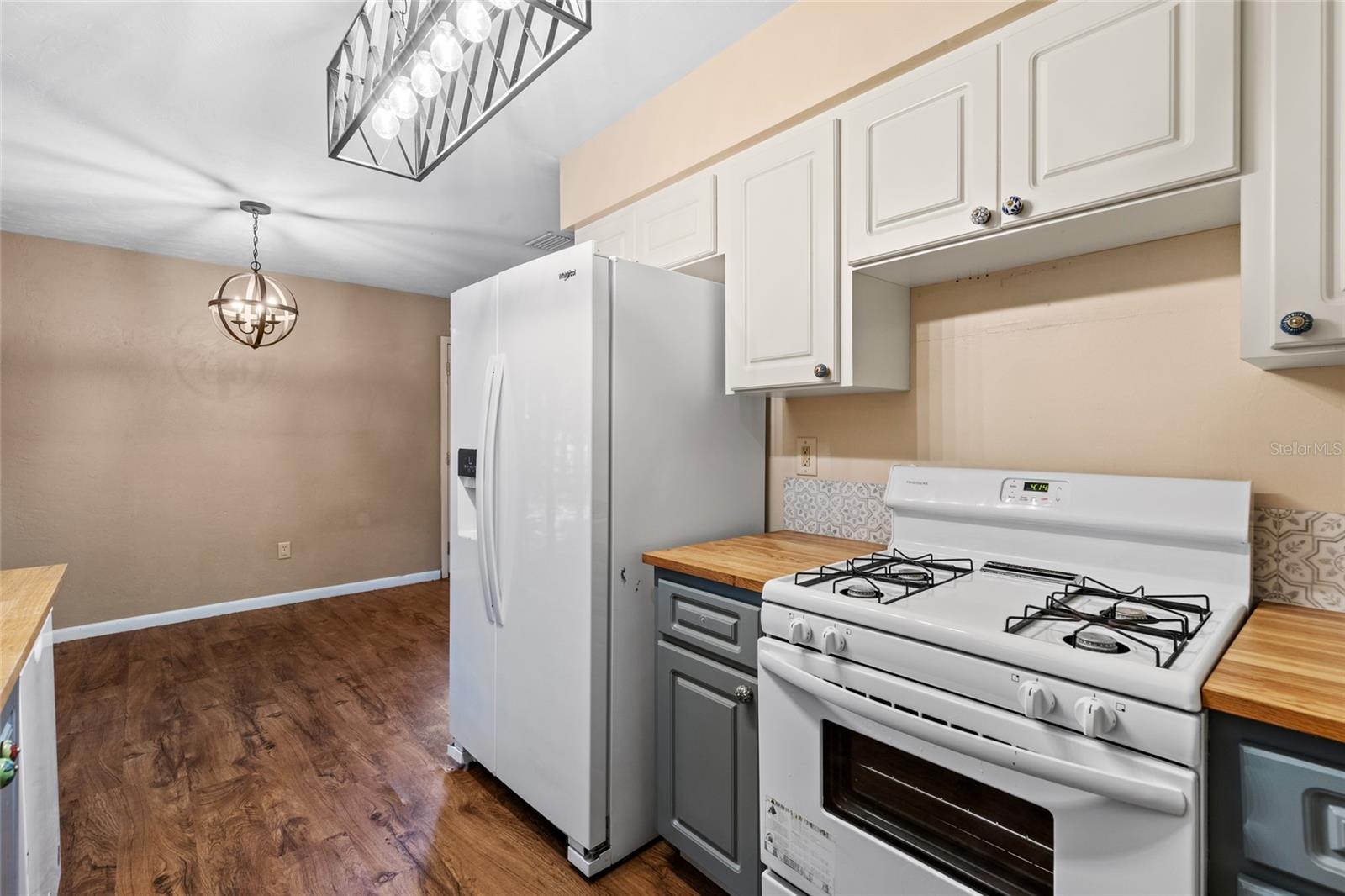 Image 9 of 23 For 2705 47th Place