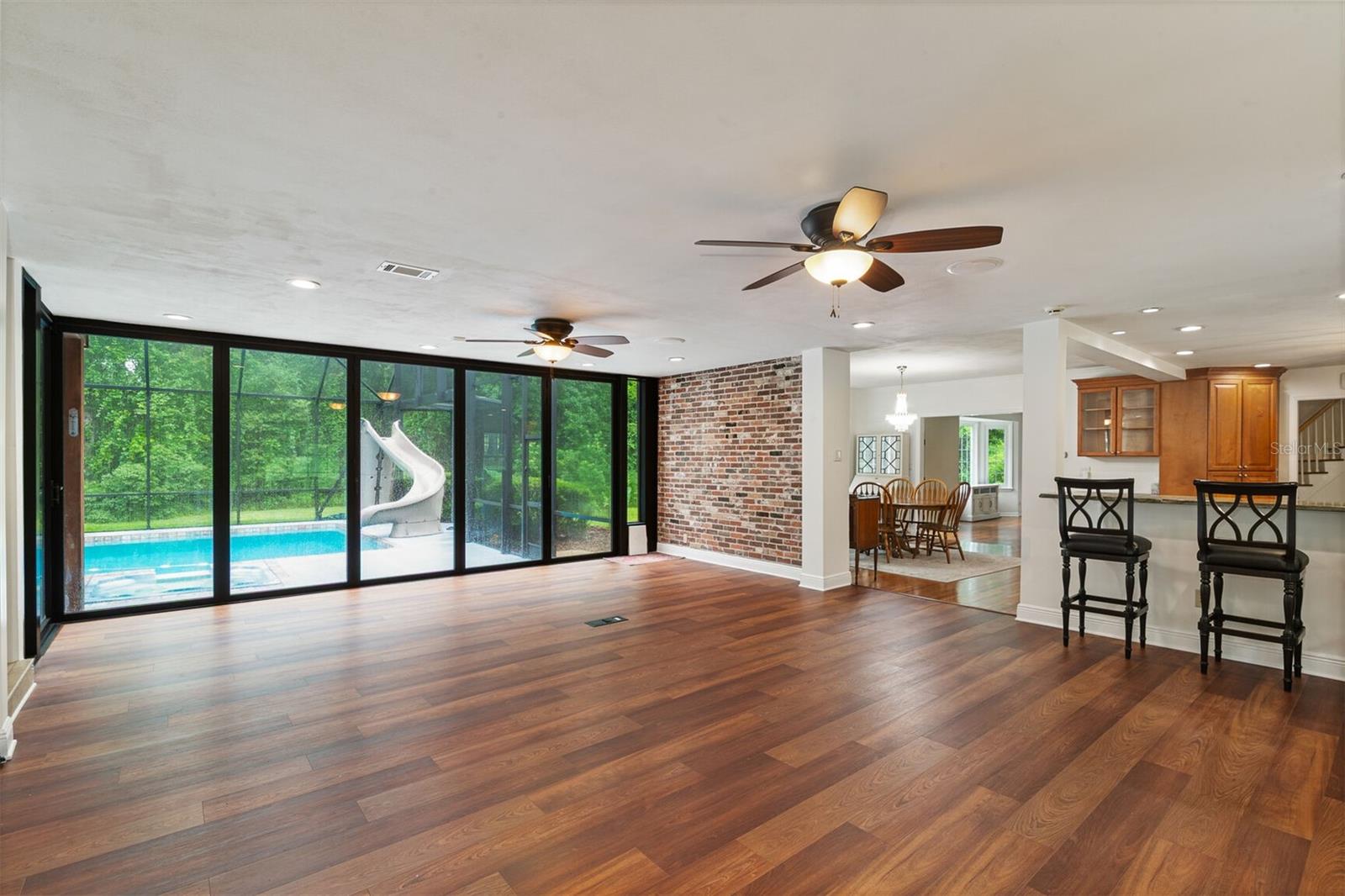 Image 18 of 69 For 2506 9th Drive