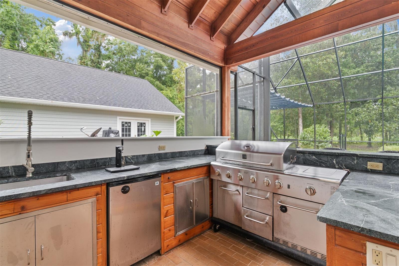 Image 29 of 69 For 2506 9th Drive
