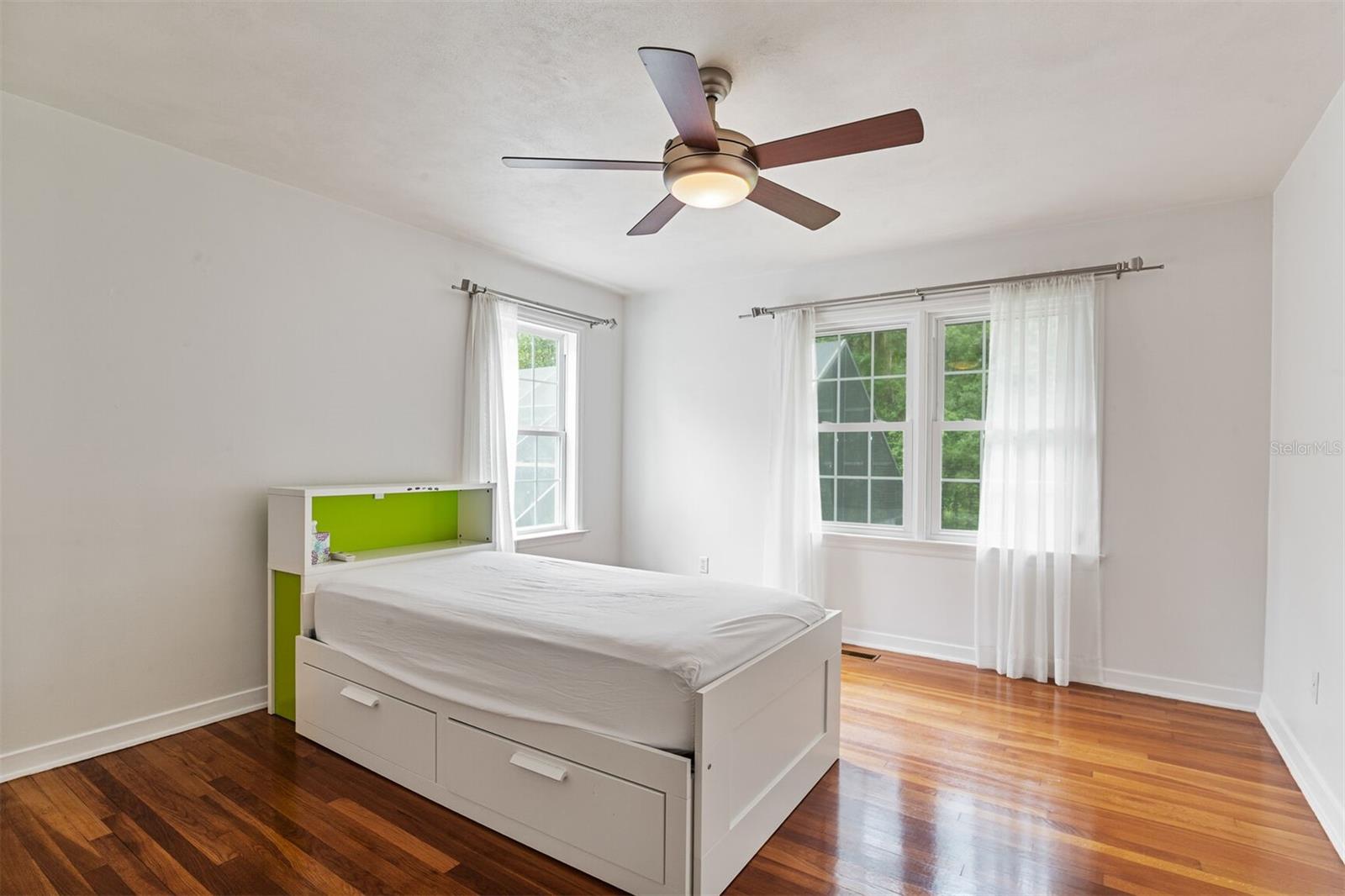 Image 45 of 69 For 2506 9th Drive