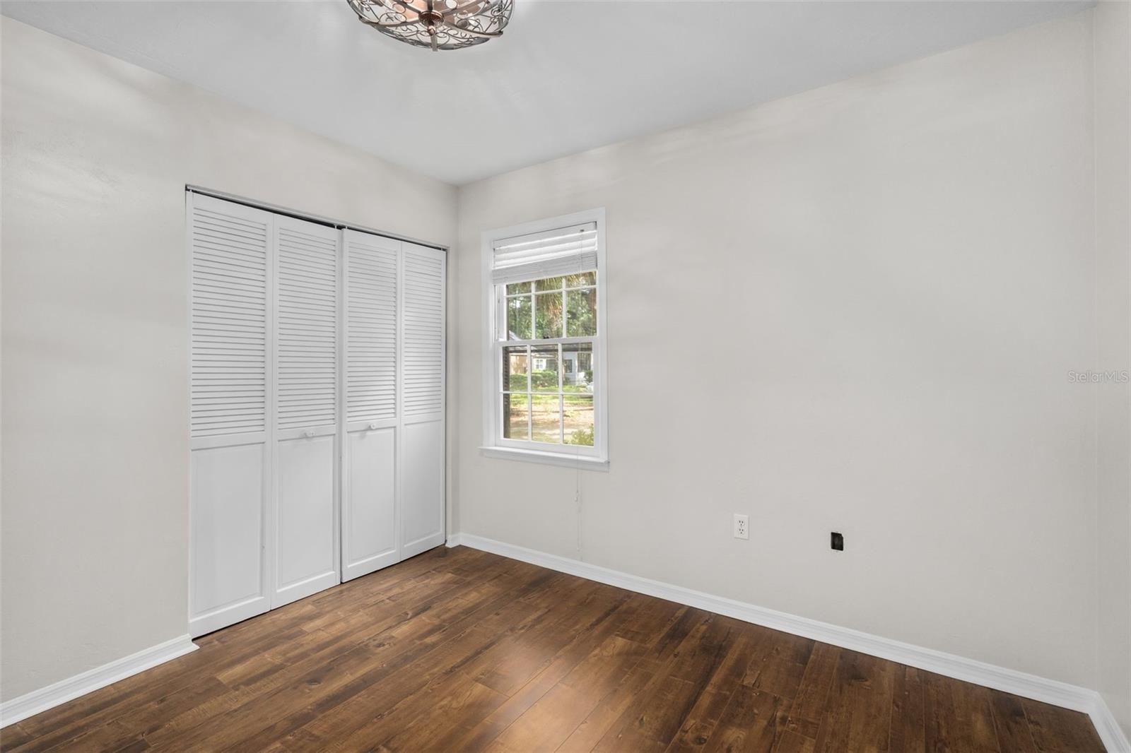 Image 18 of 33 For 5328 88th Court