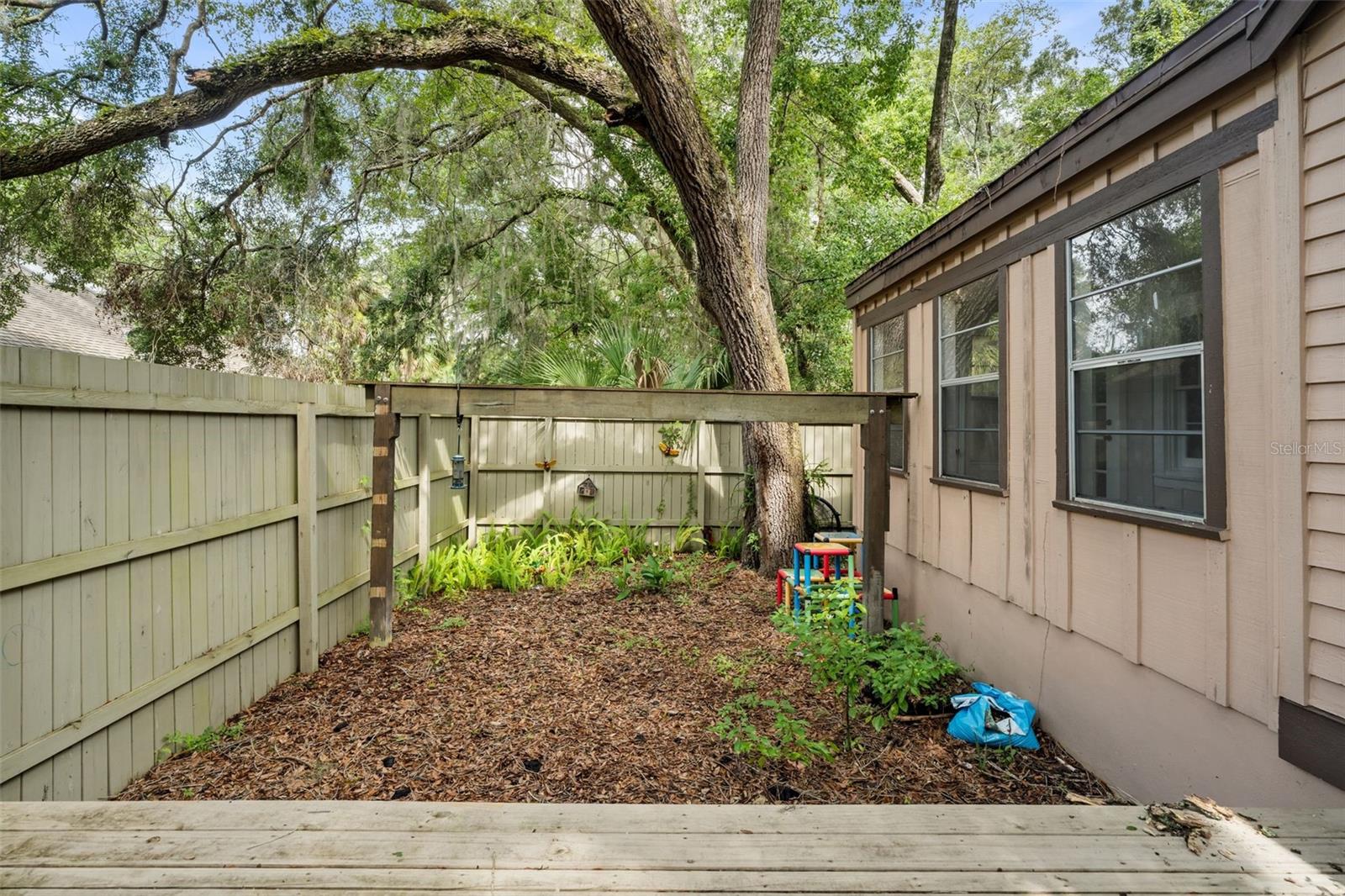 Image 26 of 33 For 5328 88th Court