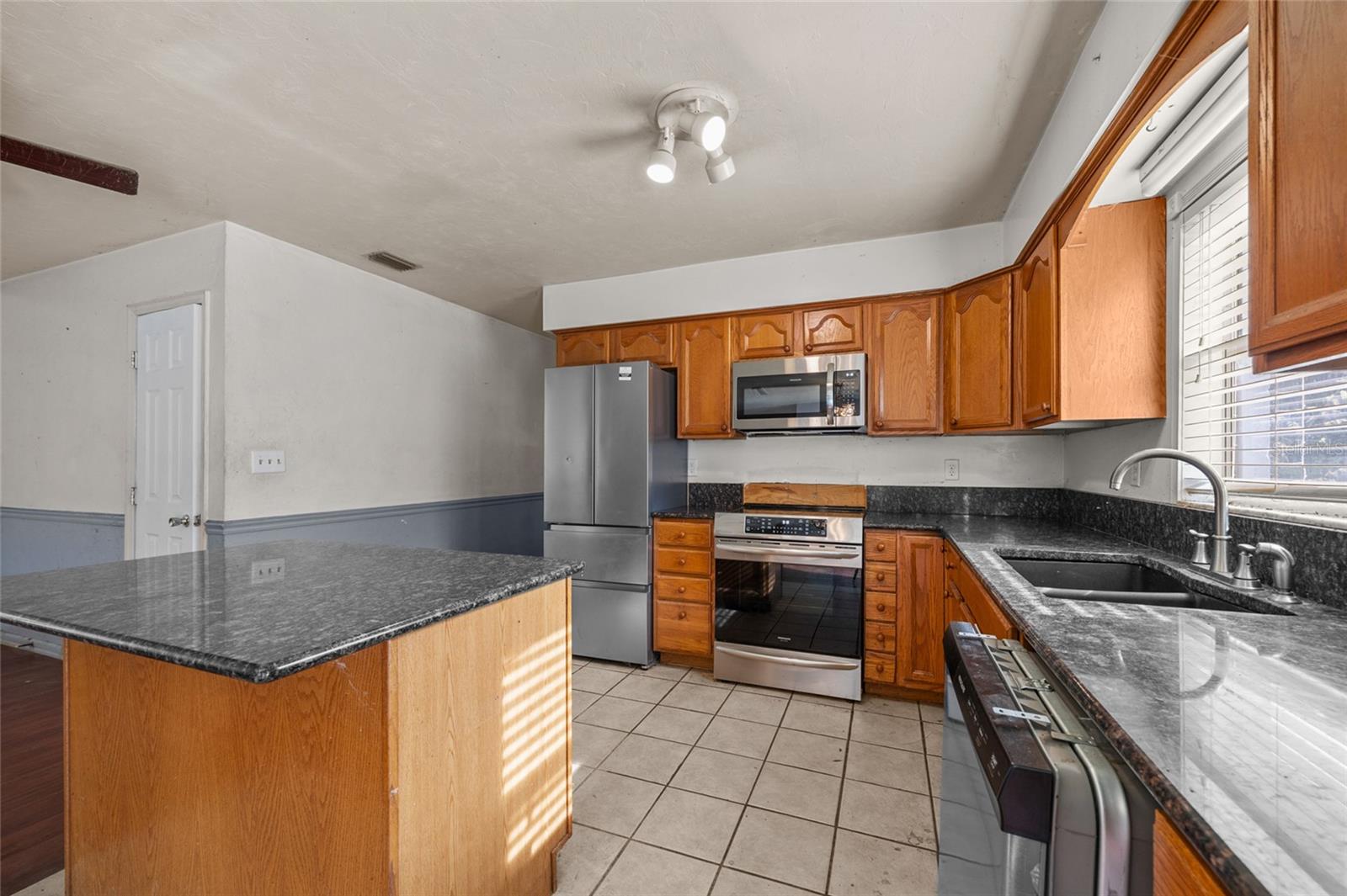 Image 8 of 26 For 12809 157th Street