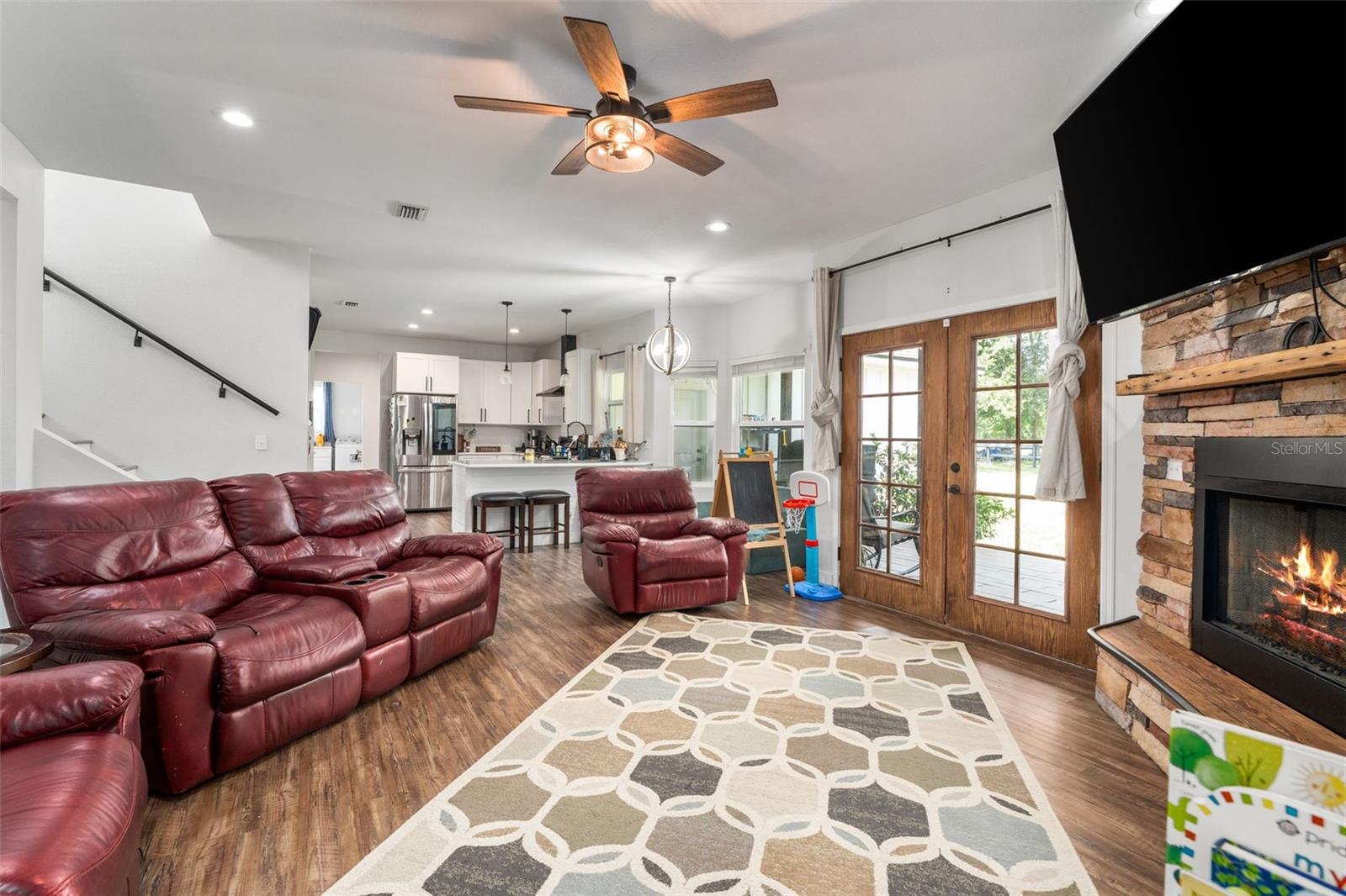 Image 11 of 44 For 15971 64th Street