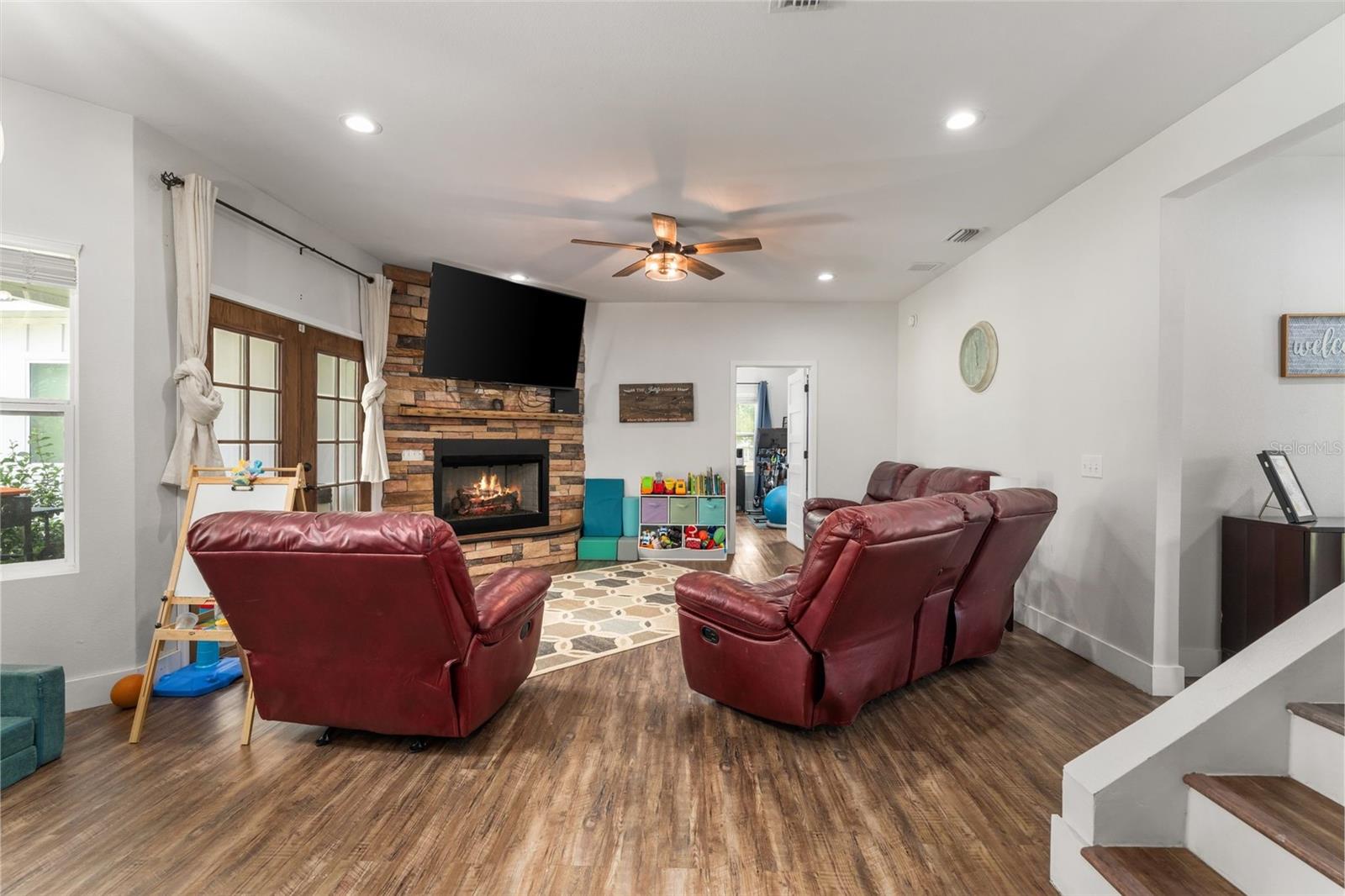Image 9 of 44 For 15971 64th Street