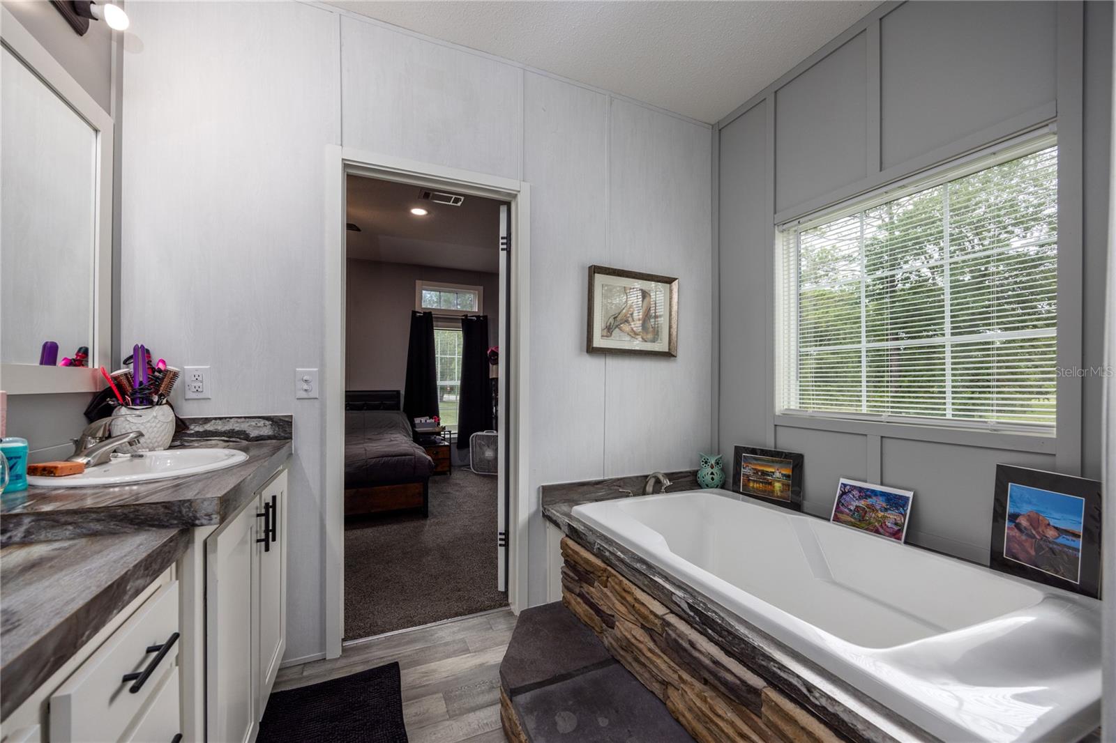 Image 30 of 59 For 127 Haven Court