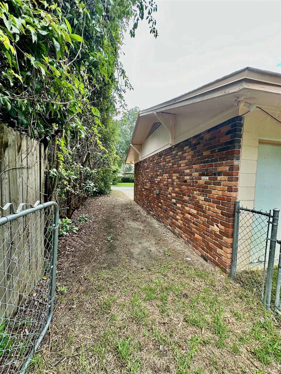 Image 42 of 50 For 3321 28th Avenue