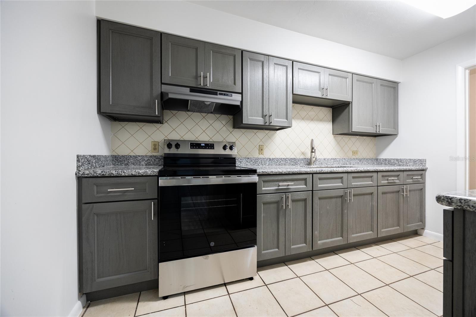 Image 6 of 15 For 5933 23rd Terrace
