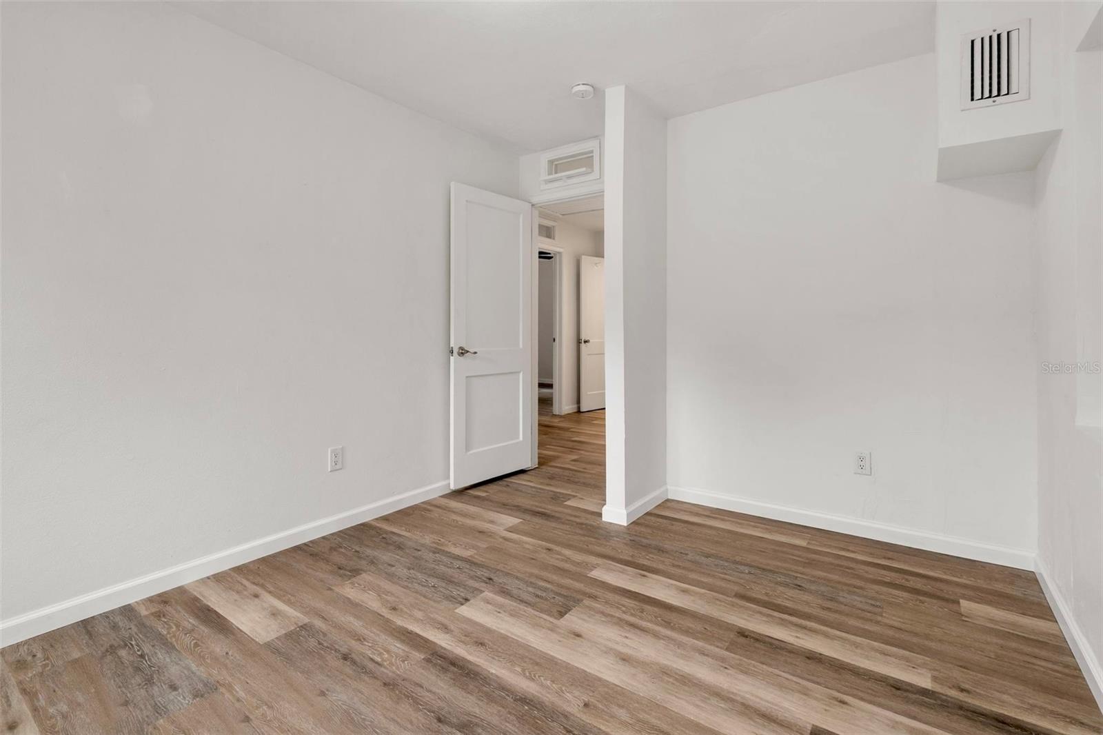 Image 13 of 30 For 1604 7th Street