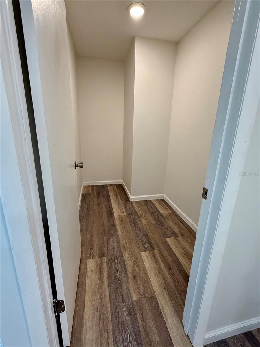 Image 20 of 30 For 1604 7th Street