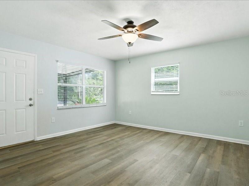 Image 6 of 18 For 25131 3rd Avenue