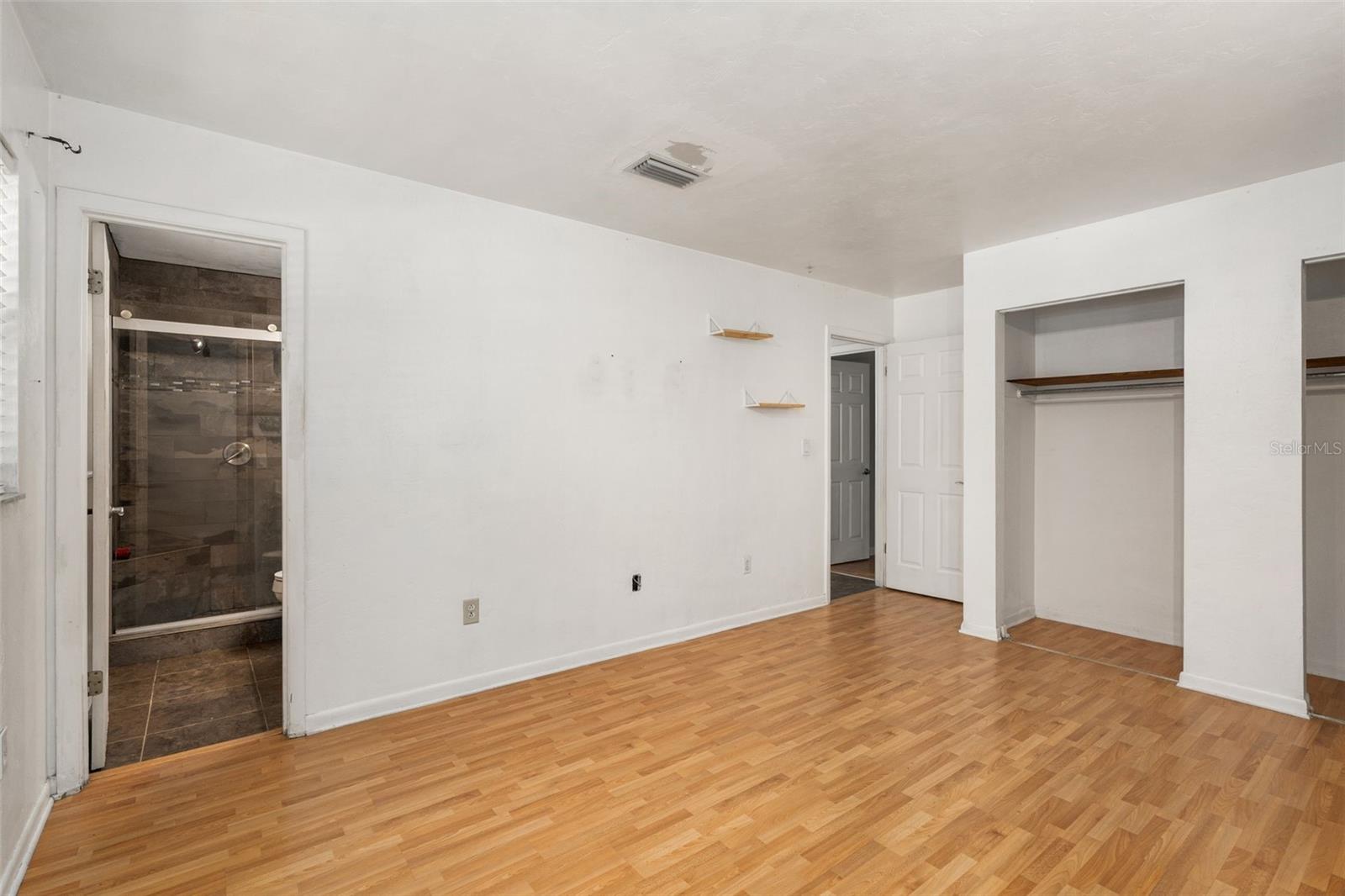 Image 13 of 25 For 5 28th Terrace