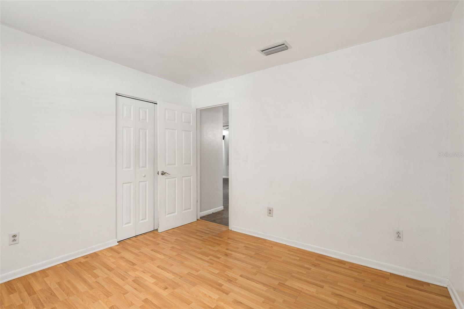 Image 16 of 25 For 5 28th Terrace