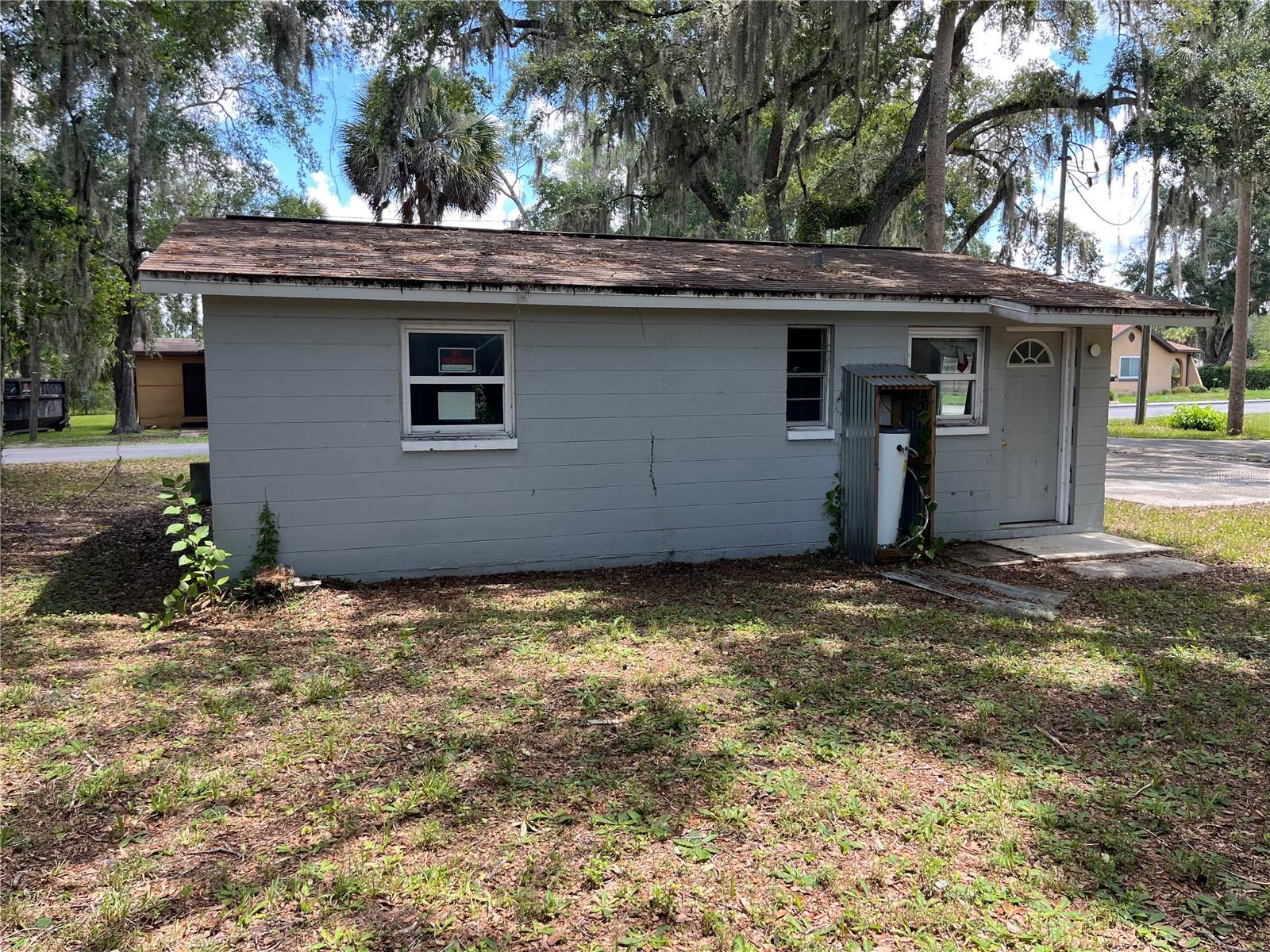 Image 3 of 16 For 654 2nd Street