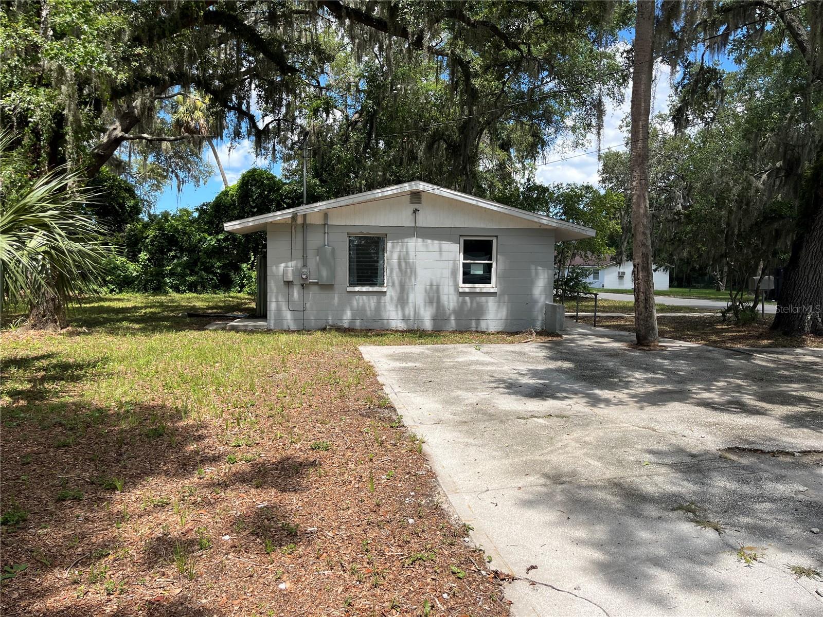Image 4 of 16 For 654 2nd Street