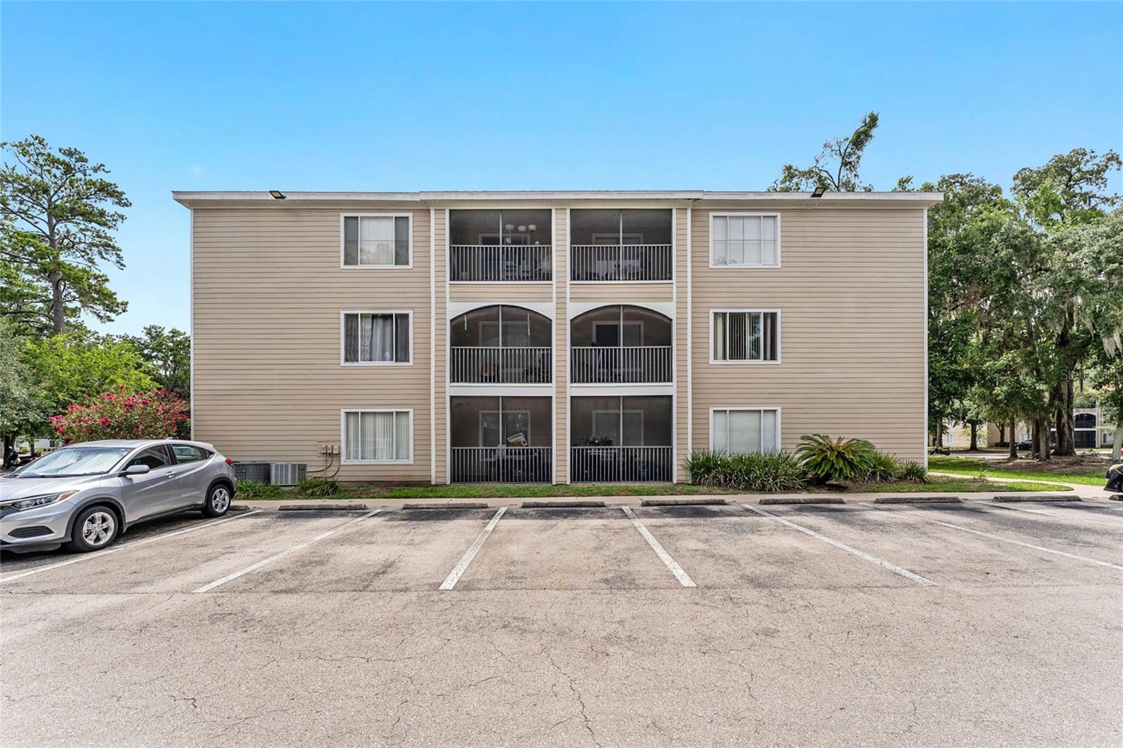 Image 2 of 42 For 3800 20th Avenue 210