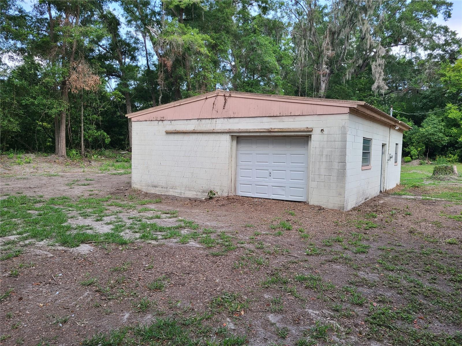 Image 11 of 33 For 18566 242nd Street