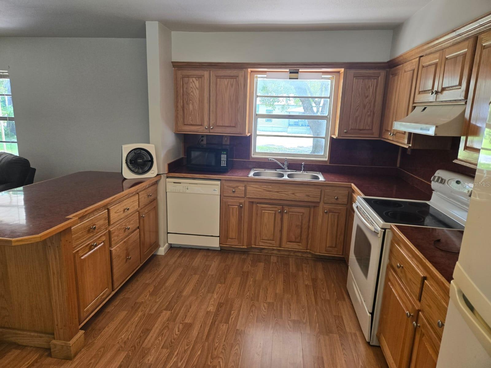 Image 15 of 33 For 18566 242nd Street