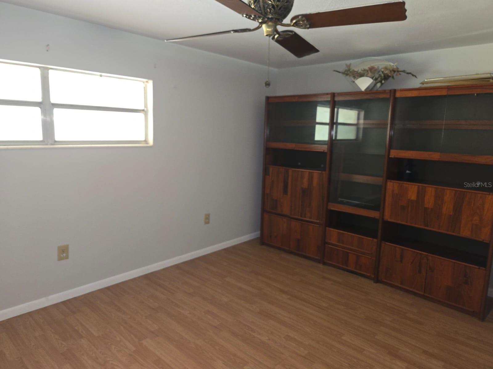 Image 26 of 33 For 18566 242nd Street