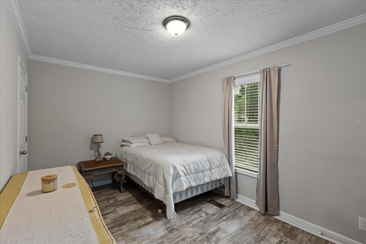 Image 17 of 29 For 7591 144 Street