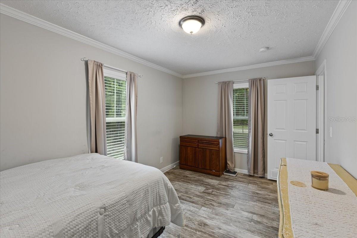 Image 18 of 29 For 7591 144 Street