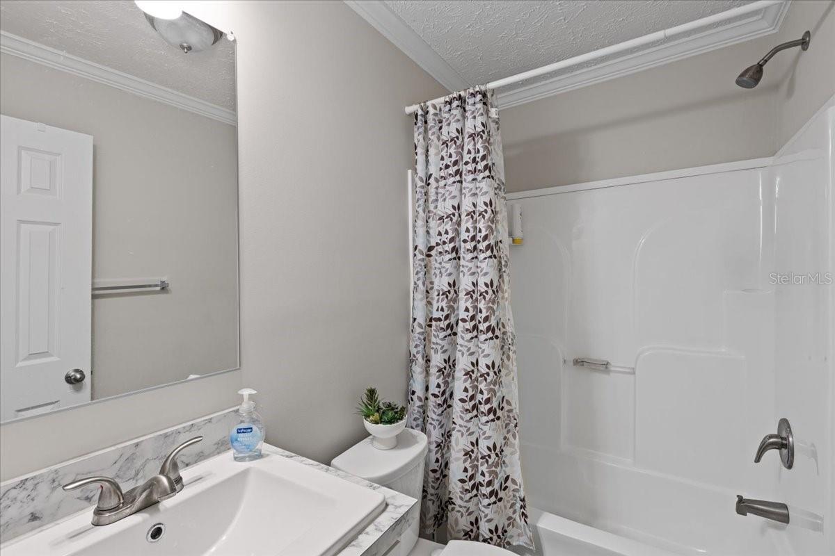 Image 19 of 29 For 7591 144 Street