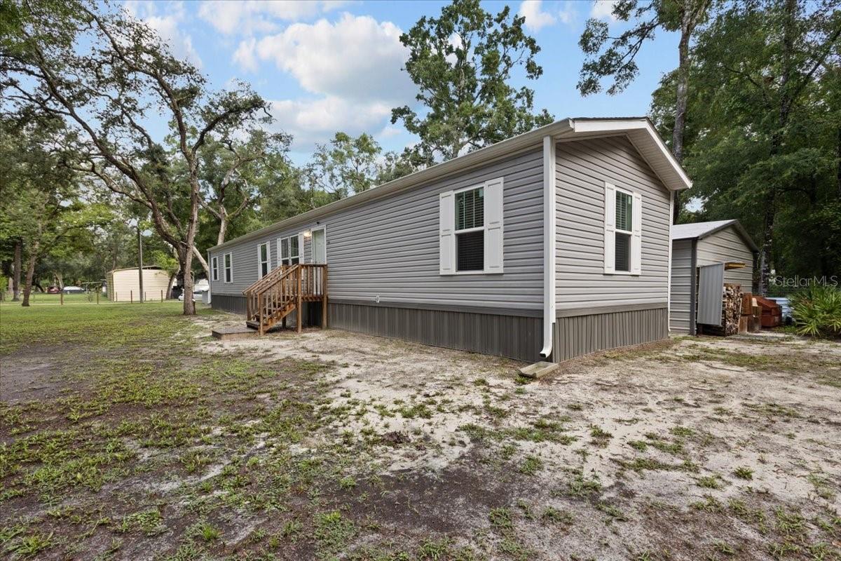 Image 22 of 29 For 7591 144 Street