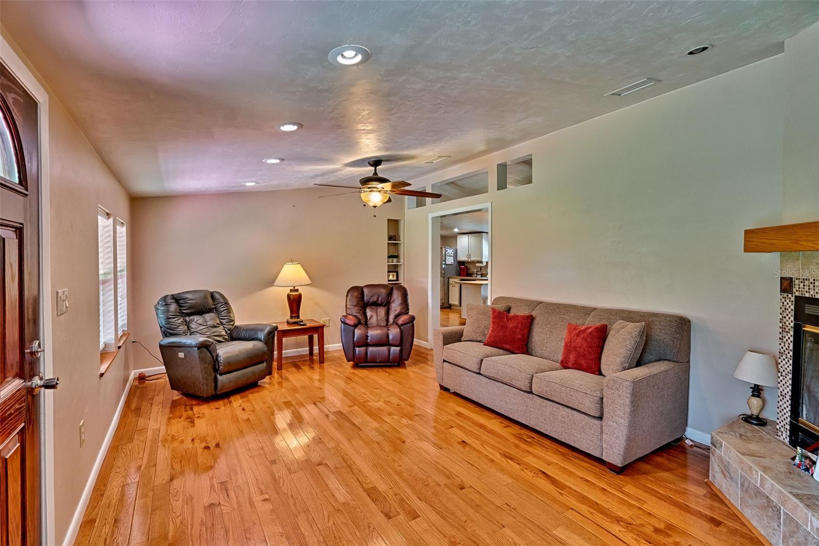 Image 6 of 66 For 9810 132nd Street