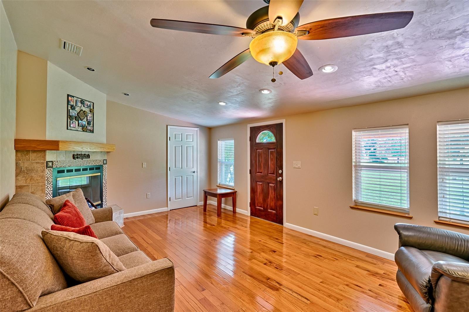 Image 7 of 66 For 9810 132nd Street