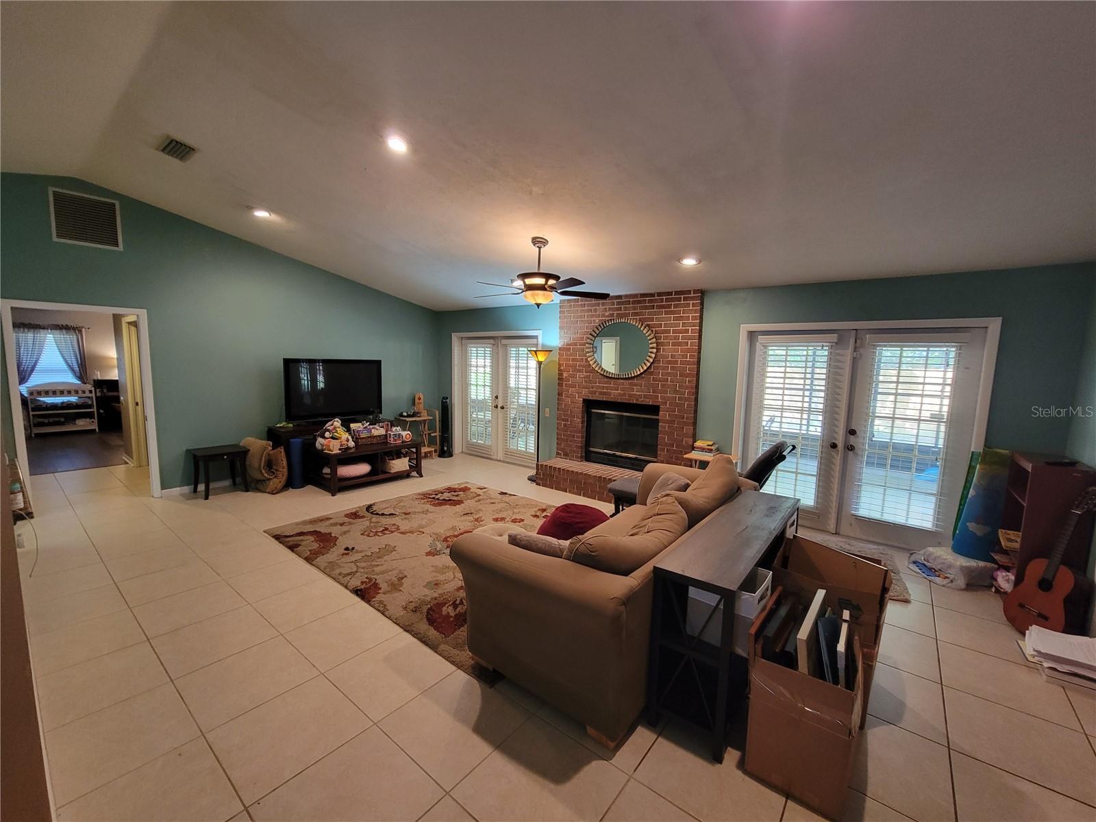 Image 3 of 23 For 2015 38th Drive