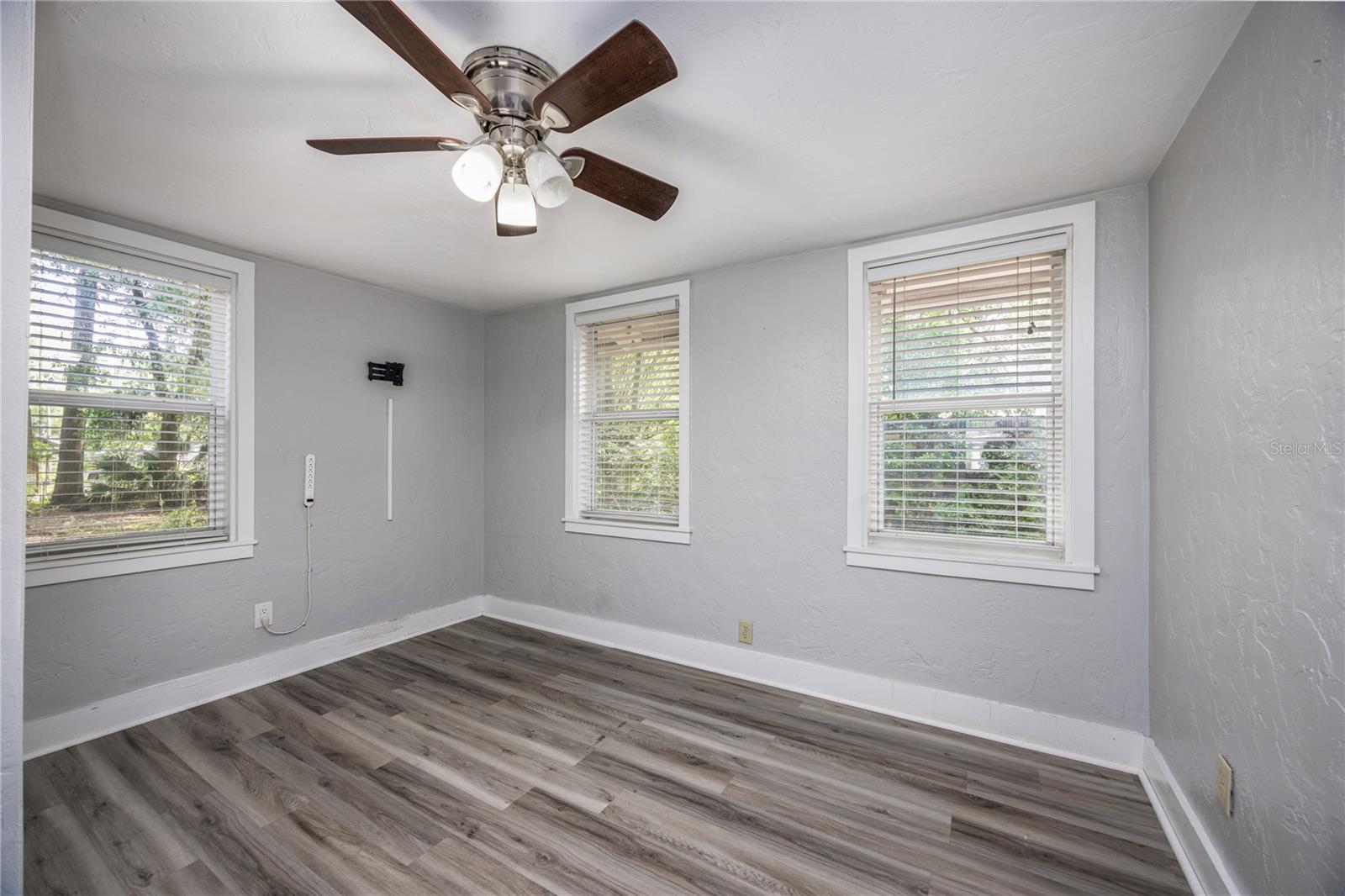 Image 34 of 42 For 626 33rd Avenue