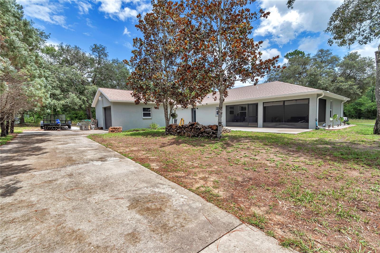 Listing photo id 19 for 8198 Brook Way