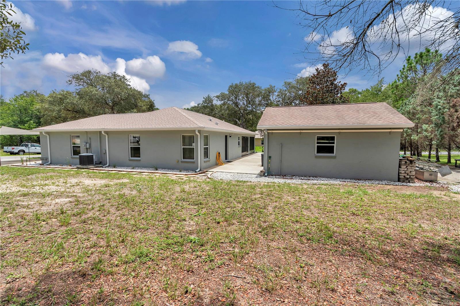 Listing photo id 21 for 8198 Brook Way